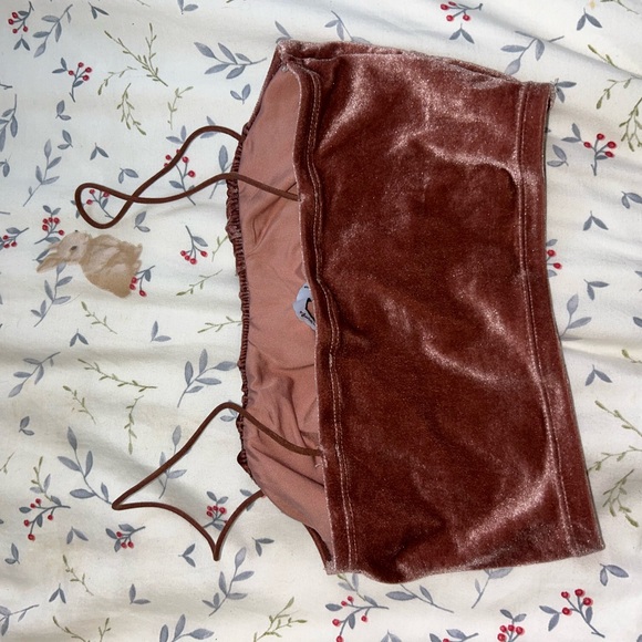 Velvet Ruched Top - Picture 2 of 2